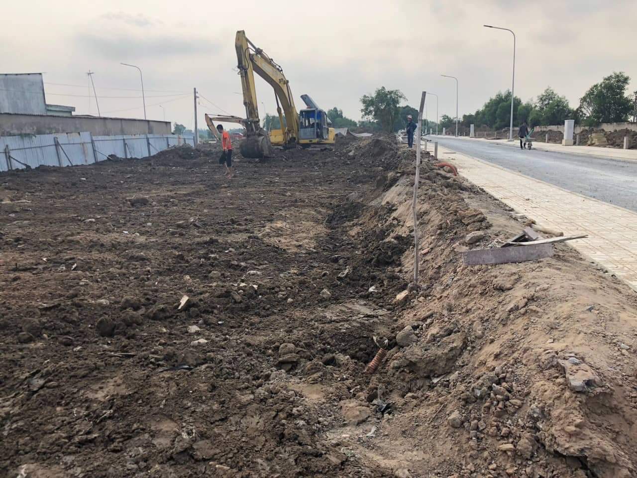 San Lấp Mặt Bằng Tại Lạc Dương